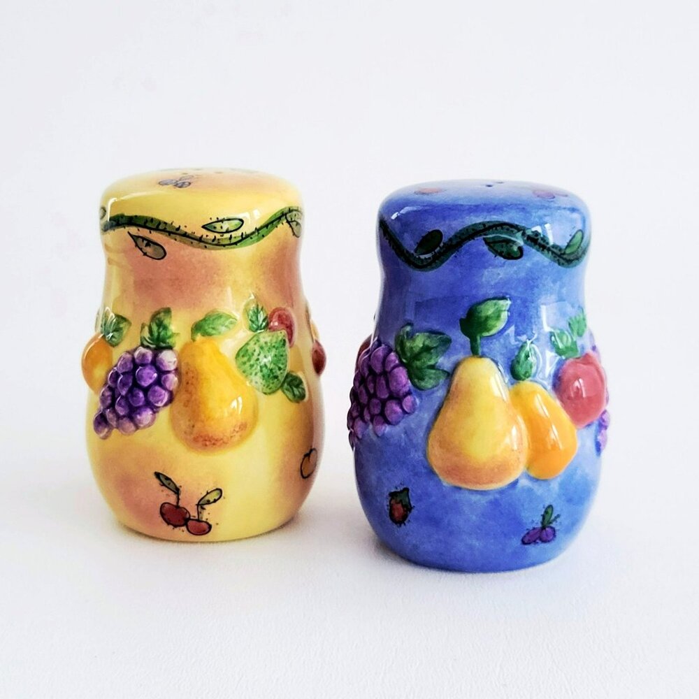 Sango Sangria Salt & Pepper Shaker, Sue Zipkin Colorful 3D Textured Fruit